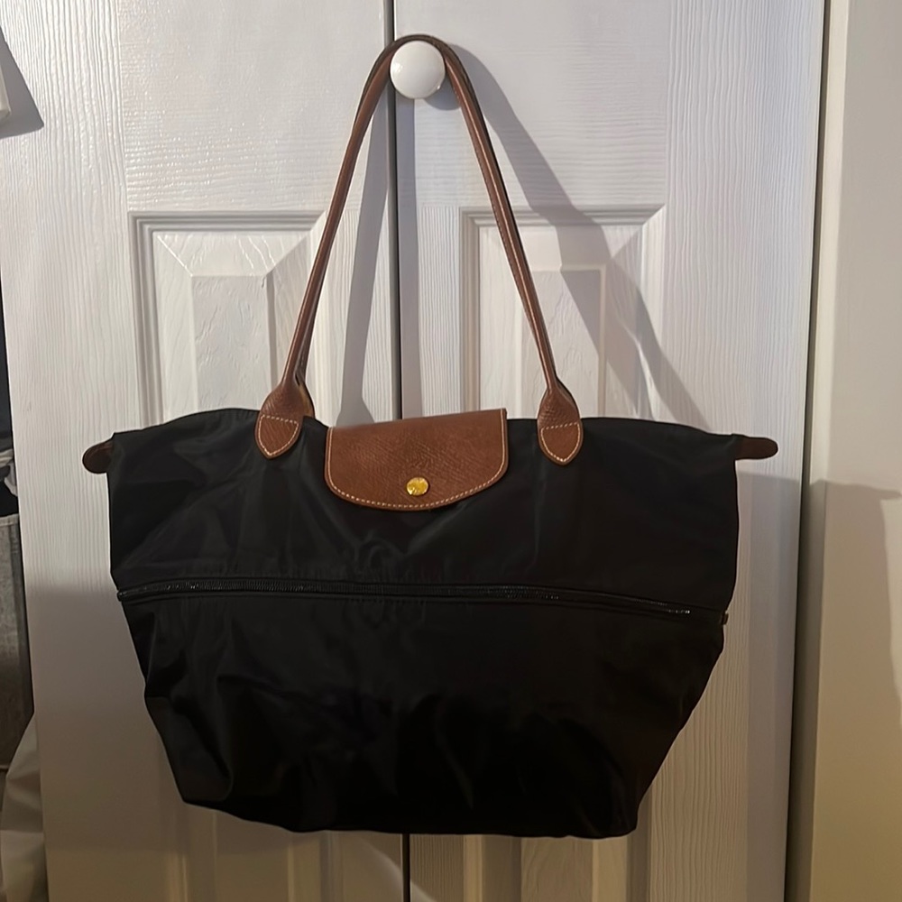 Longchamp Le Pliage Expandable Tote in Black